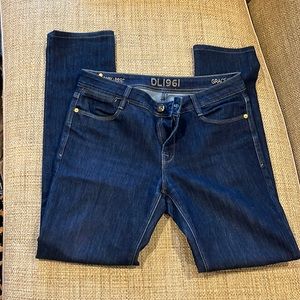 Woman’s blue jeans. DL1961 Grace Straight
